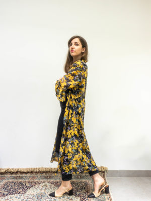 kimono lana - imprimé floral jaune lilas vert sur fond noir